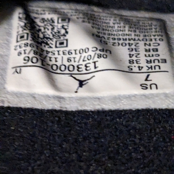 Jordan OG Retro White 2020 - 133000-106 - Picture 7 of 12